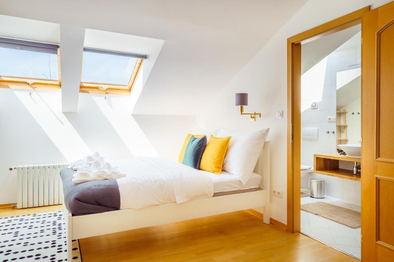 Alone 5br+3bath Penthouse In Center Of