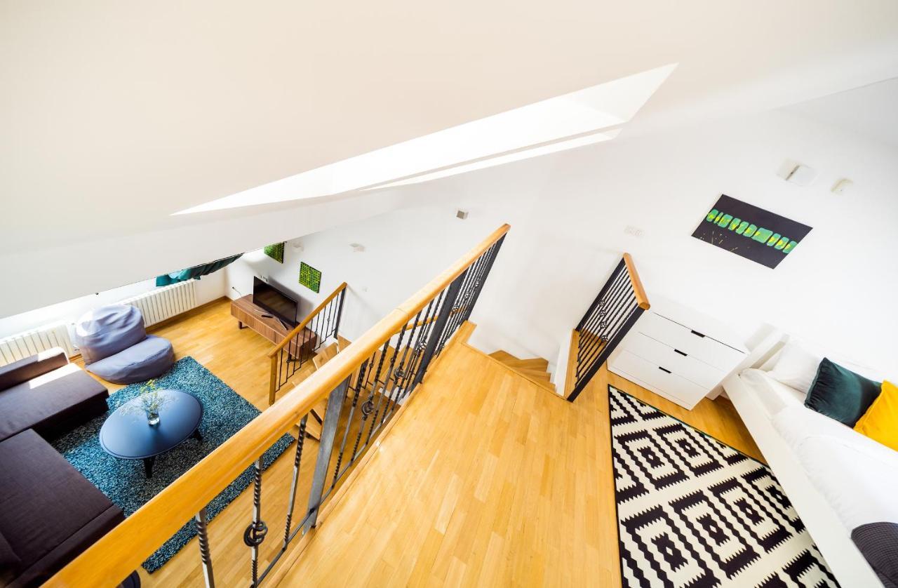 Alone 5br+3bath Penthouse In Center Of Apartment *