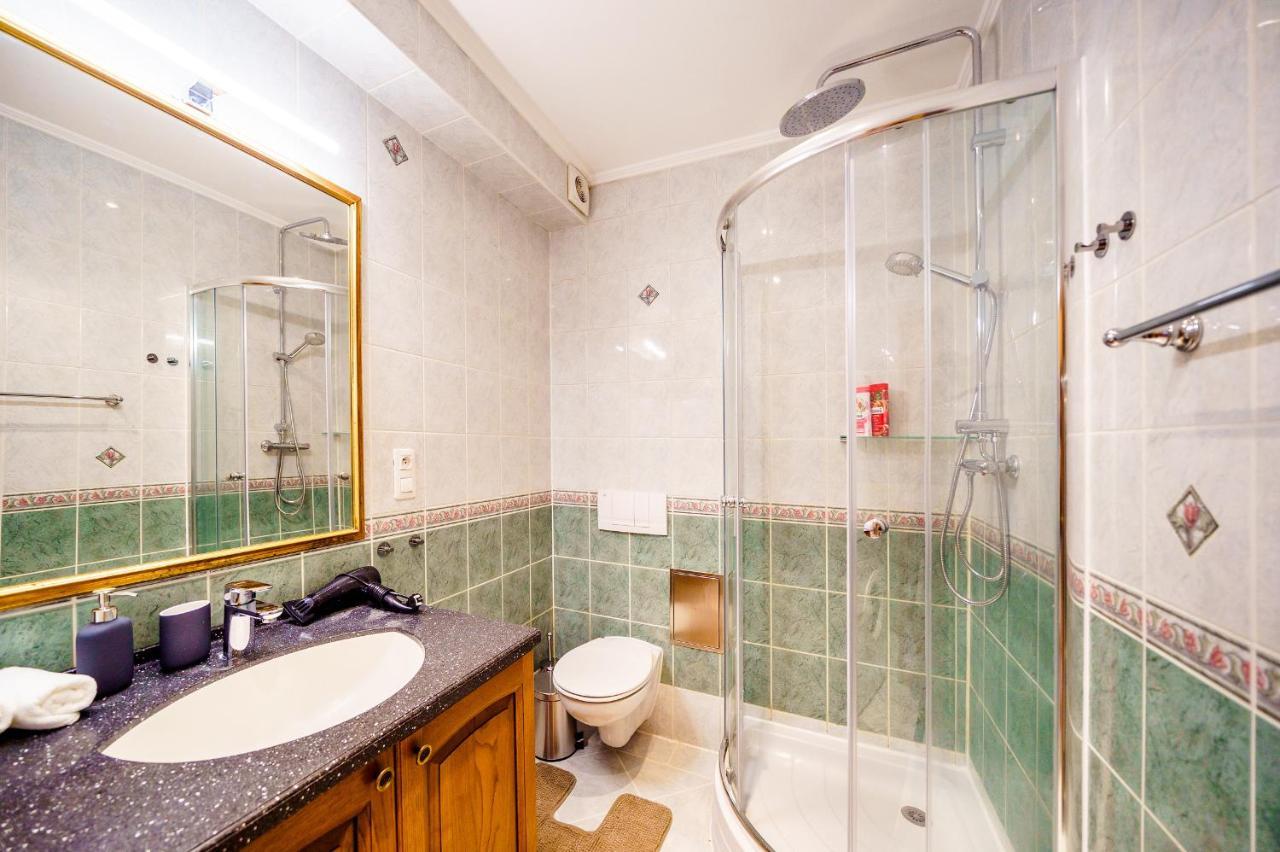 Alone 5br+3bath Penthouse In Center Of * Prague