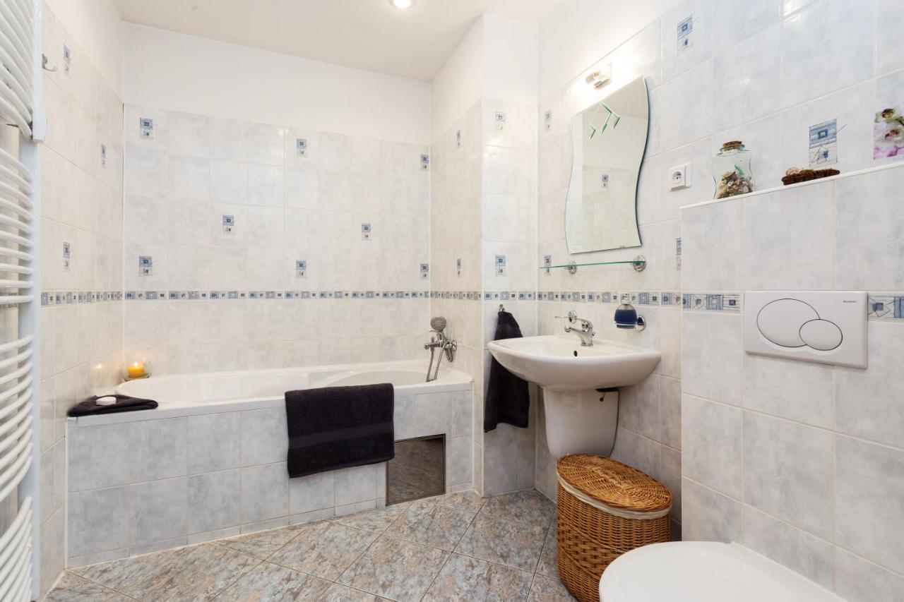 Perunova Apartment *