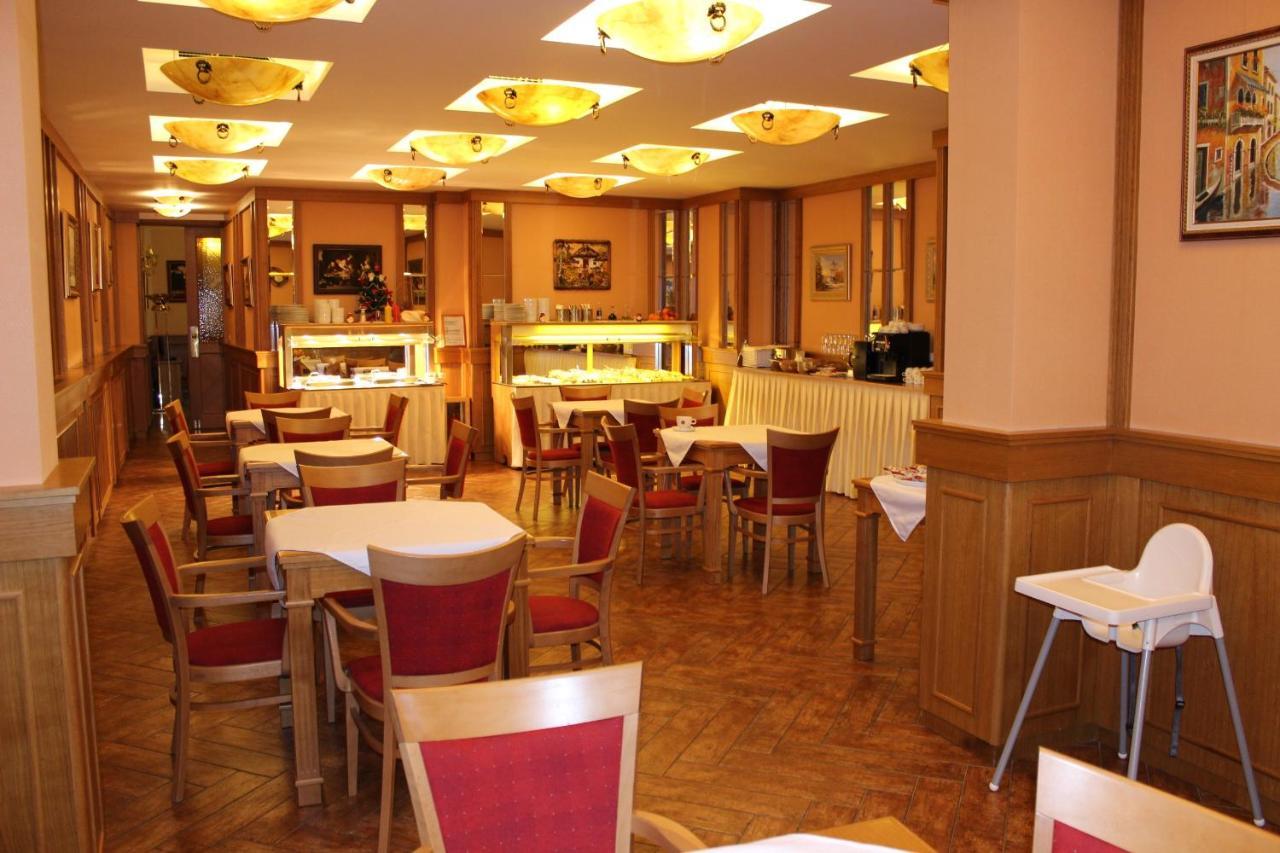Askania Prague