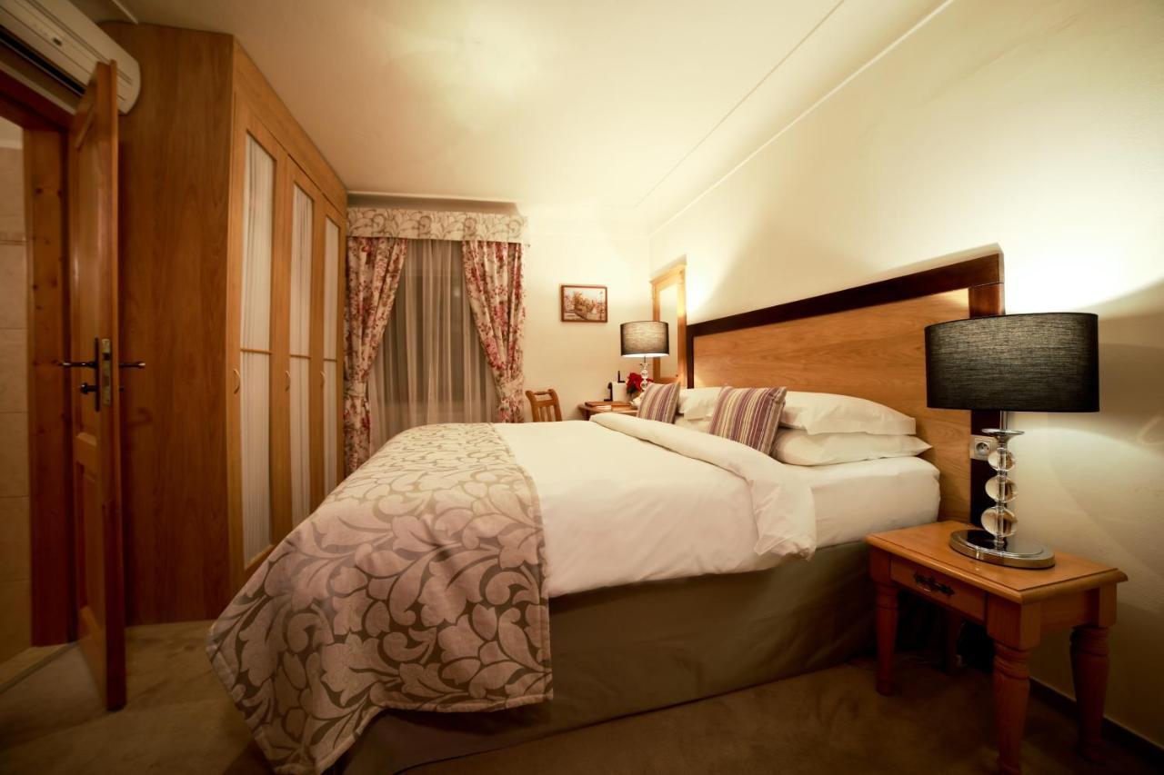 Questenberg Hotel 4*