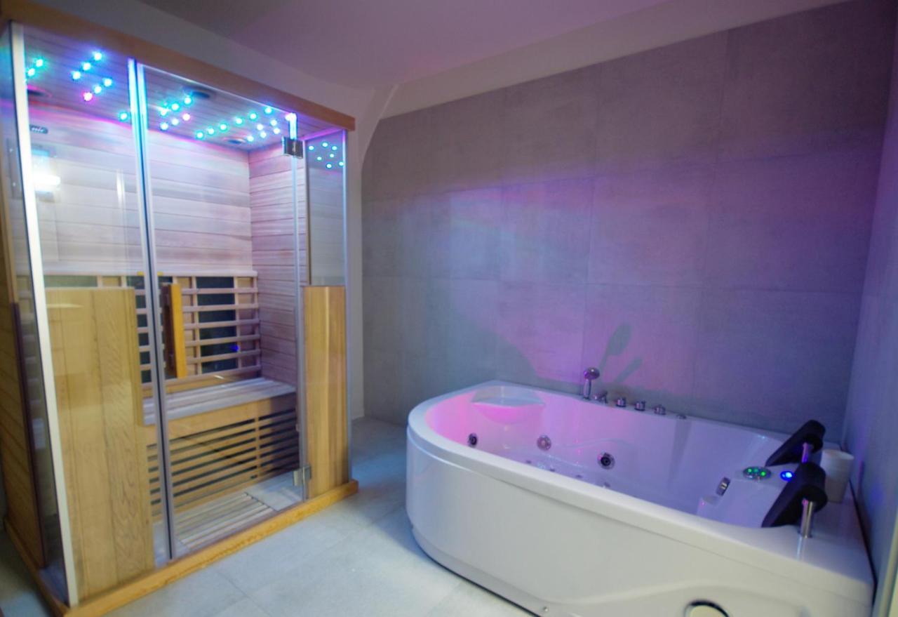 Adeba Hotel 3*