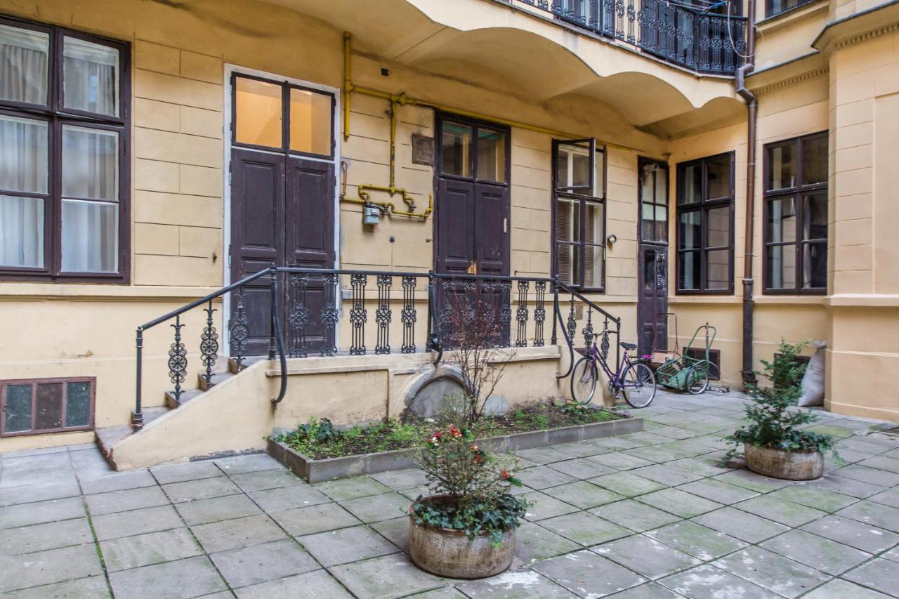 Hradebni Nr. 5 * Prague