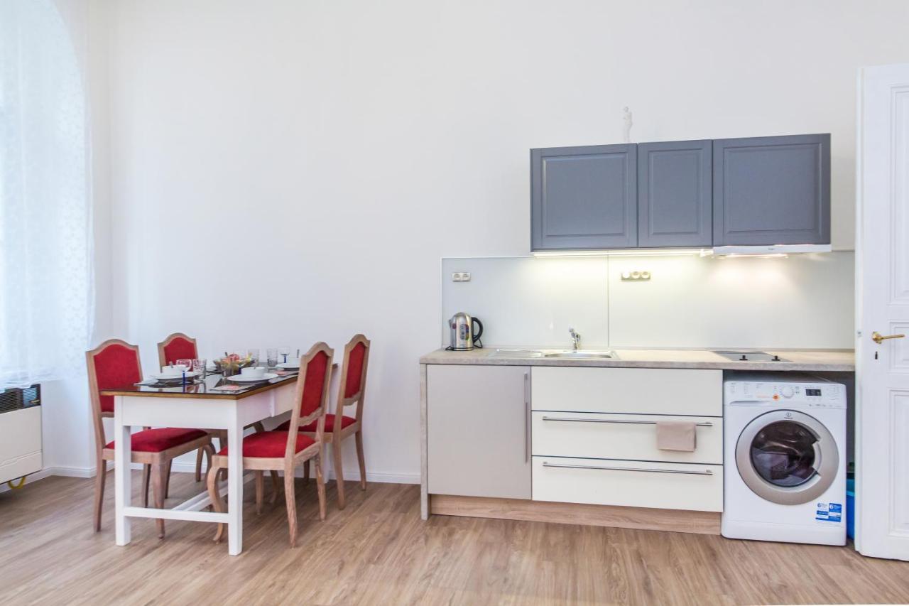 Apartment Hradebni Nr. 5 *