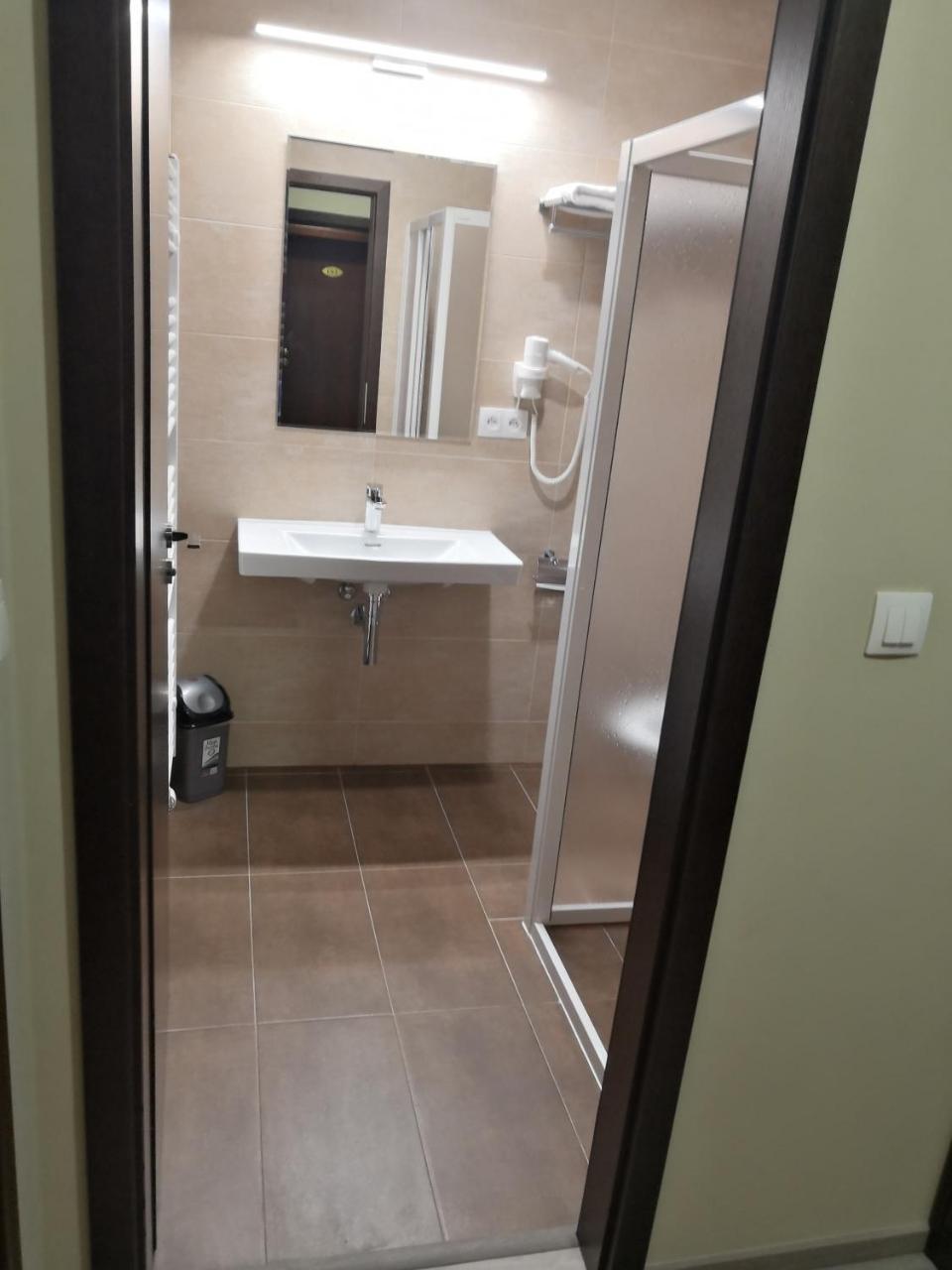 Sun-house Pension&restaurant -parkingfree- Hotel Praga