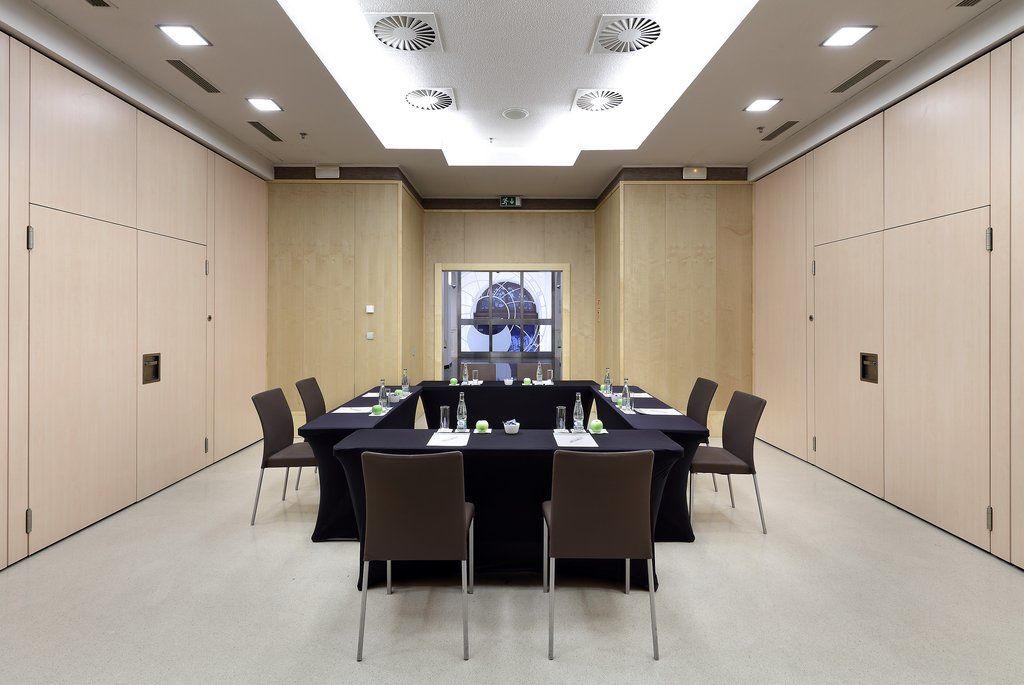 Eurostars Thalia 5* Prague