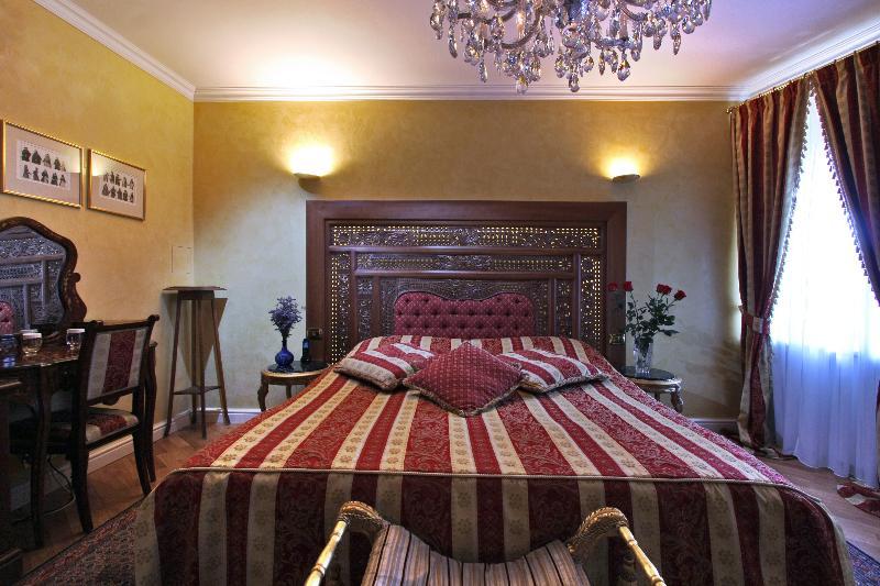 Alchymist Castle Hotel