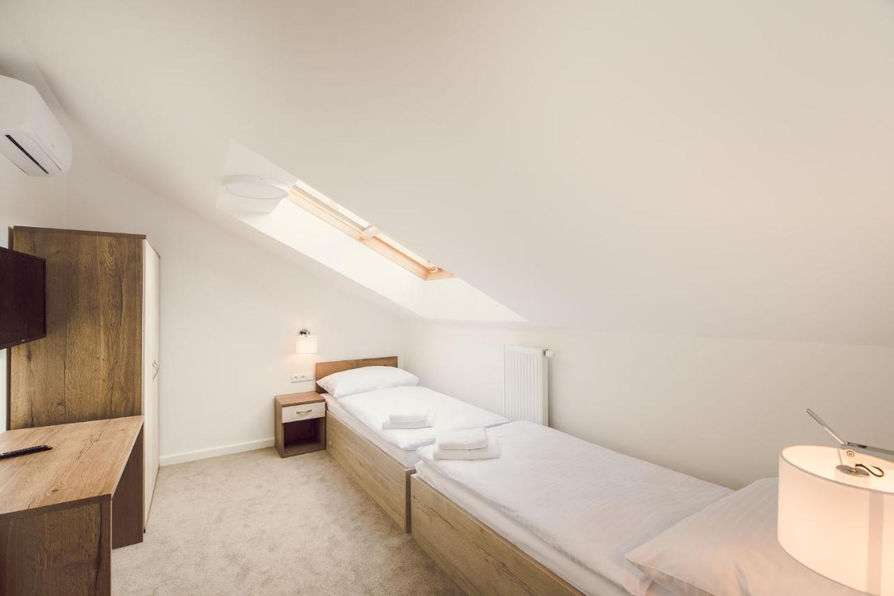 Kings Hotel 3*