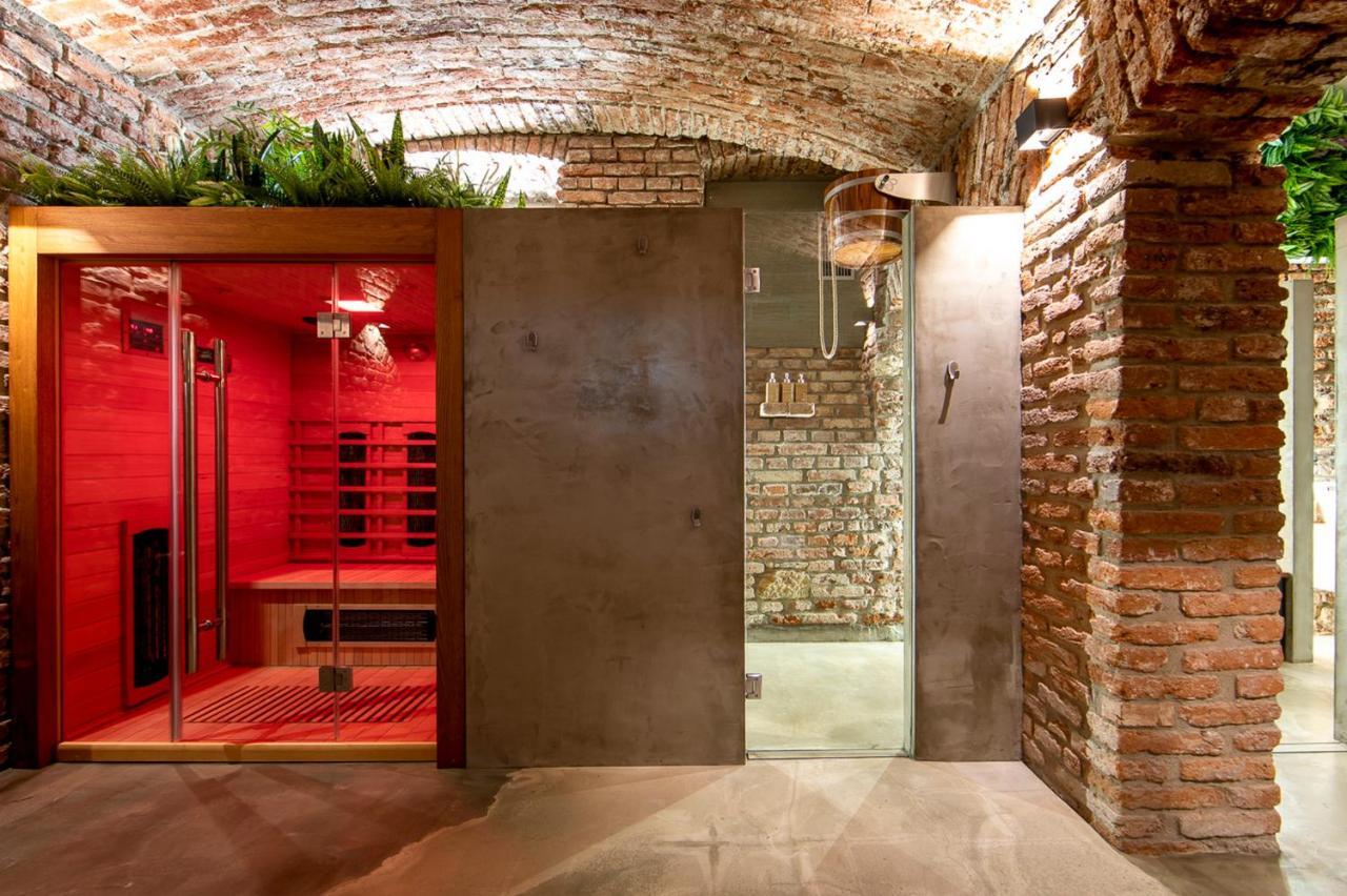 Hotel Miss Sophie's New Town & Wellness 4*