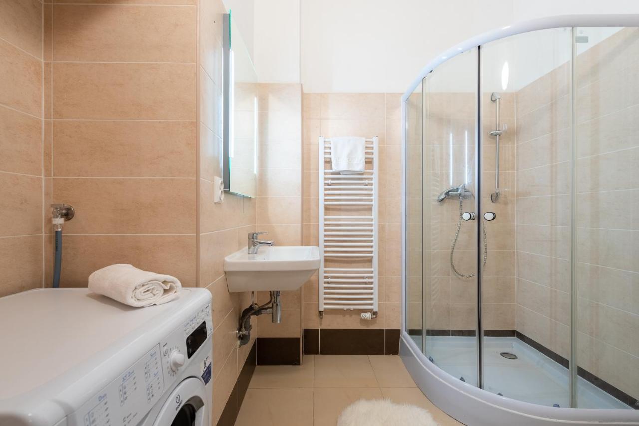 Tesnov Grande Apartamento Praga