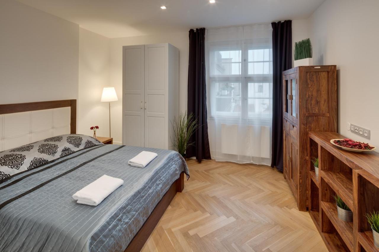 39 Dlouha Old Town Prague