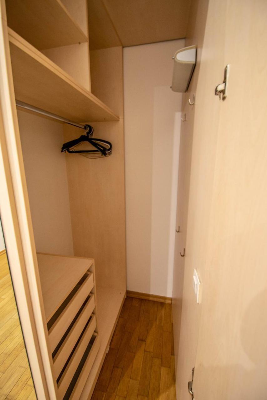 Apartment Vojtesska Apartment By Ruterra