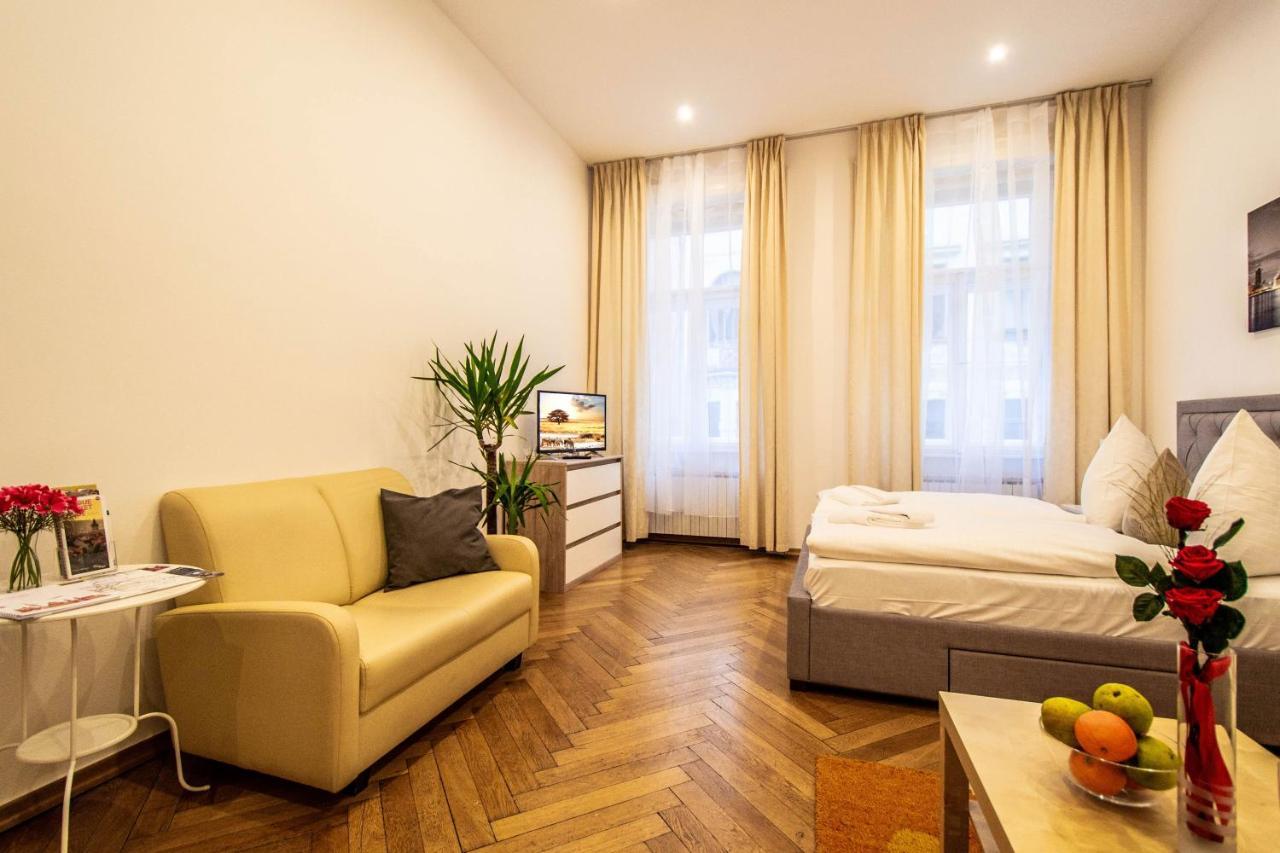 Vojtesska Apartment By Ruterra Apartment