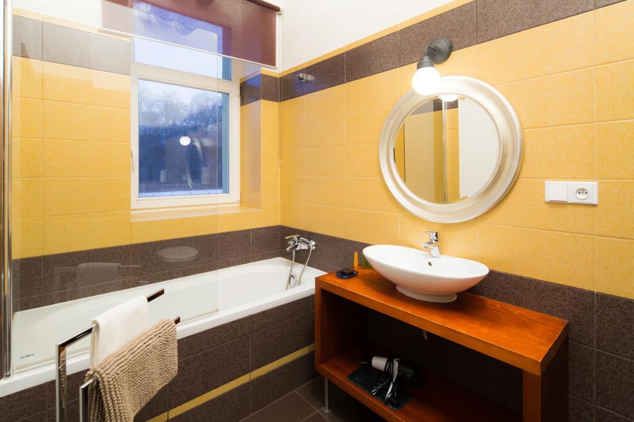 Elen'S Apartments Prague - Free Garage Parking Apartment Prague