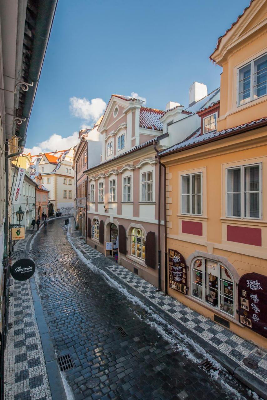 Golden Sheep Apartments Near Charles Bridge Prague