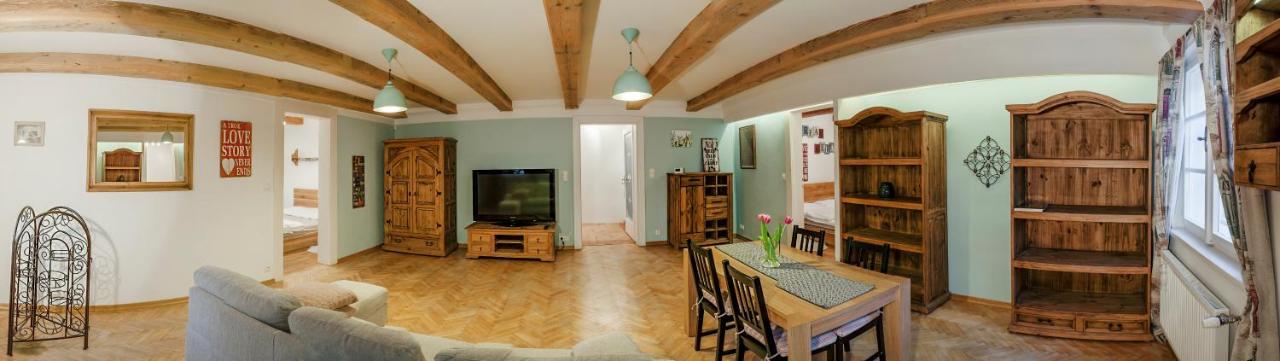 Golden Sheep Apartments Near Charles Bridge Apartment