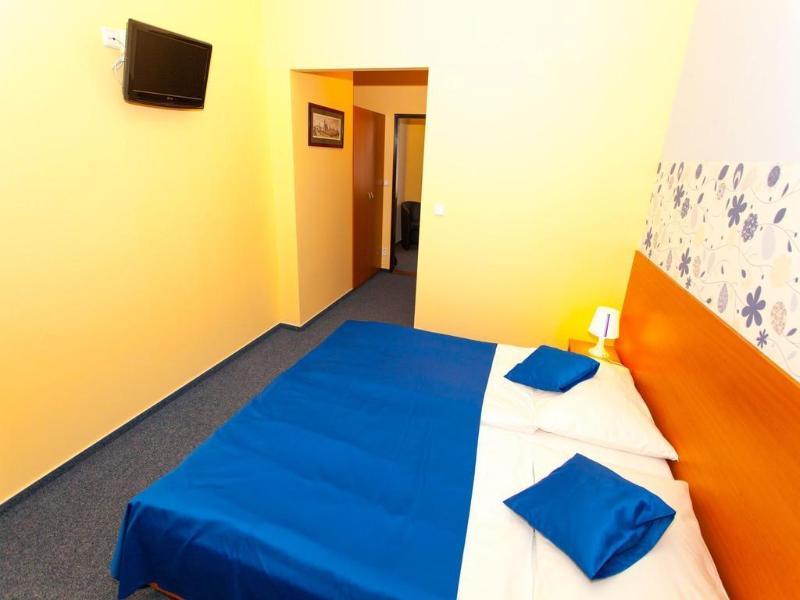 Adeba Hotel