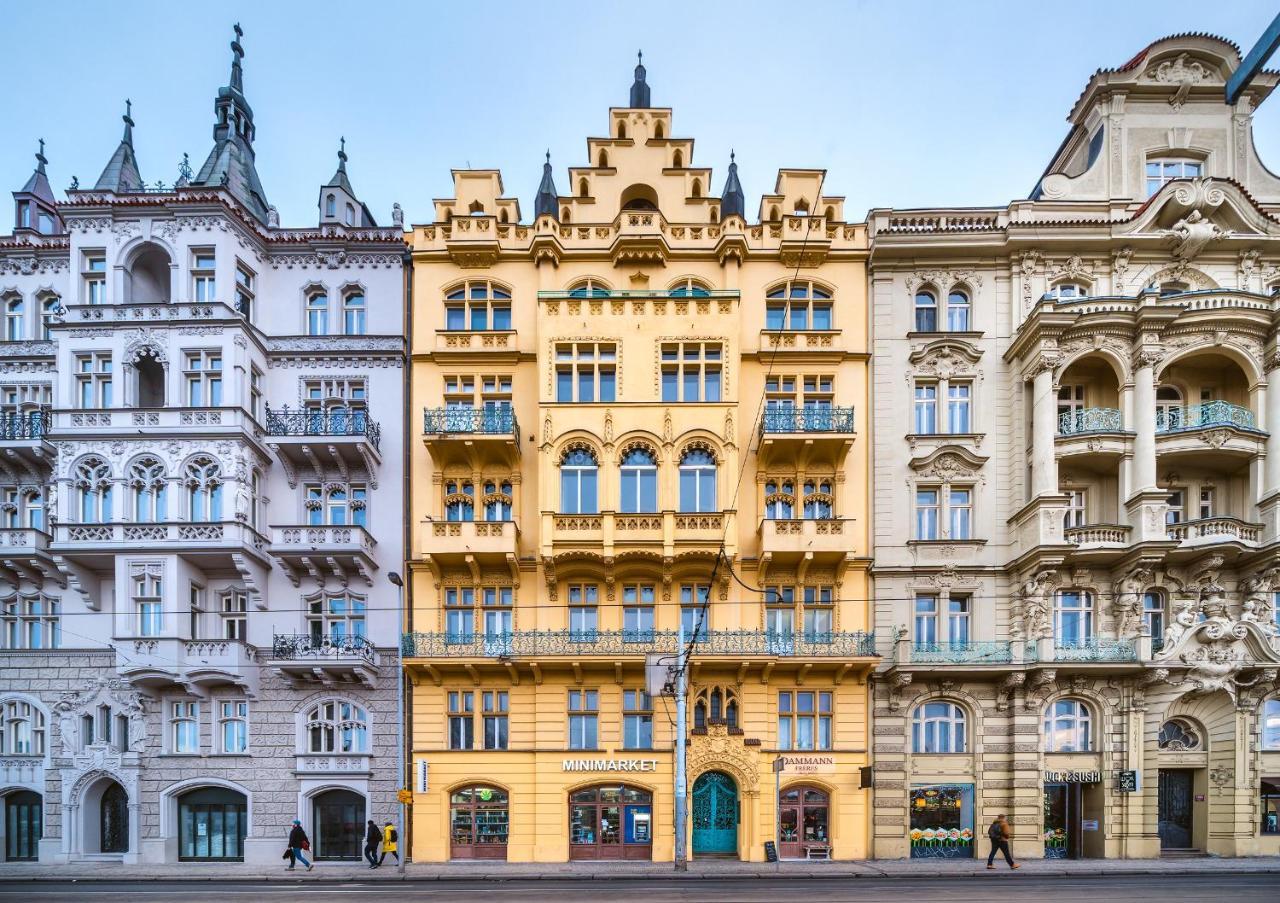 5br 2bath Masarykovo Nabrezi