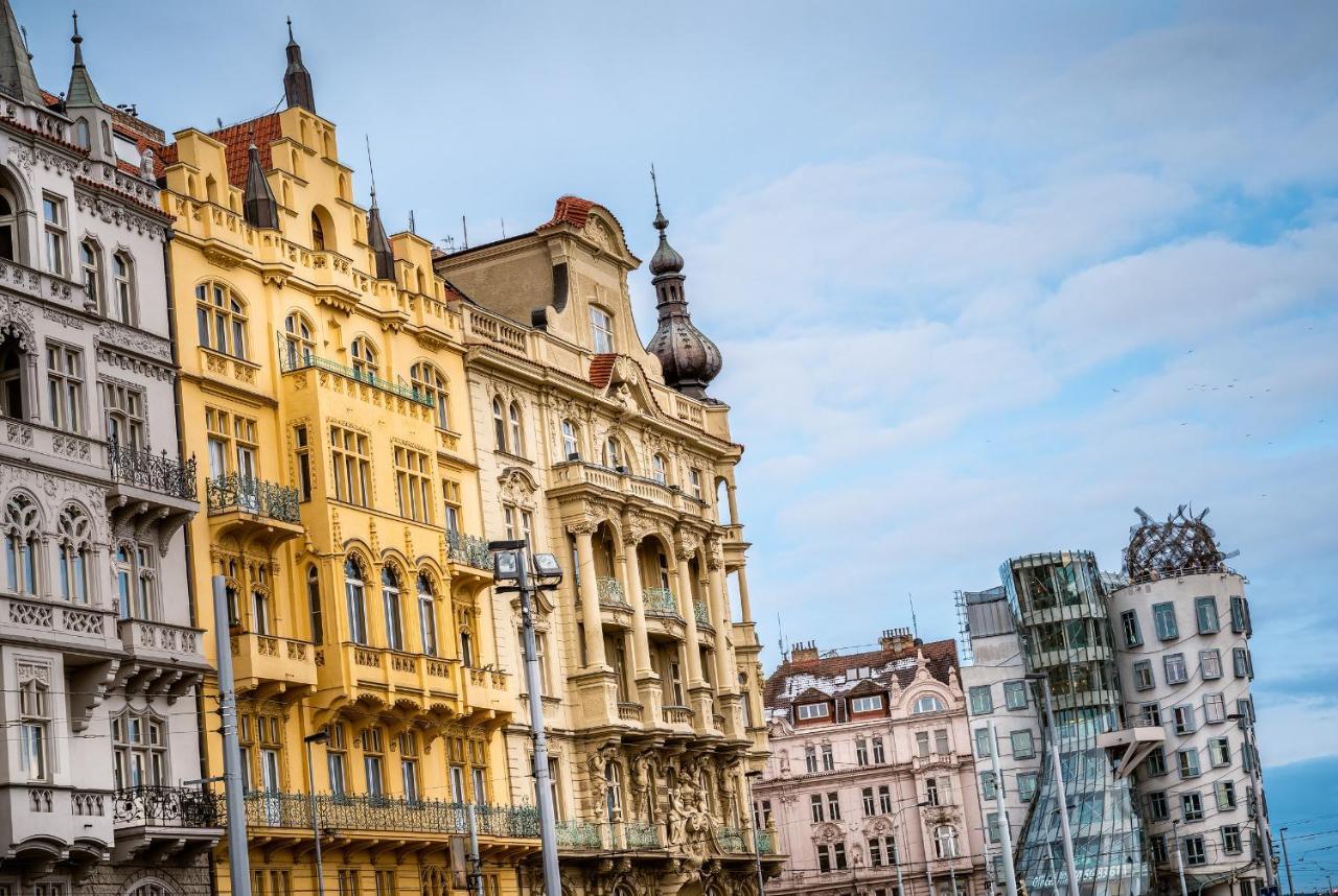 Apartment 5br 2bath Masarykovo Nabrezi Prague