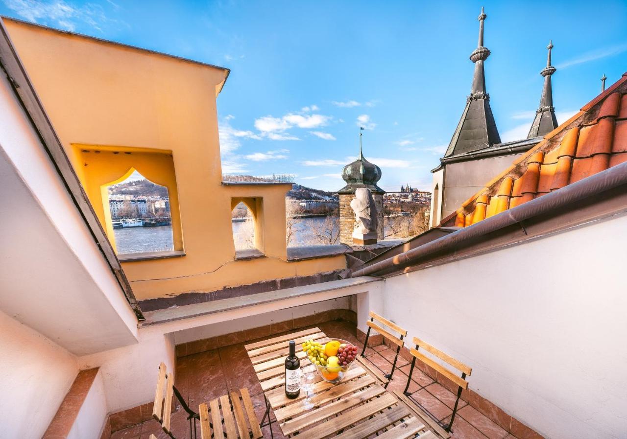 5br 2bath Masarykovo Nabrezi *