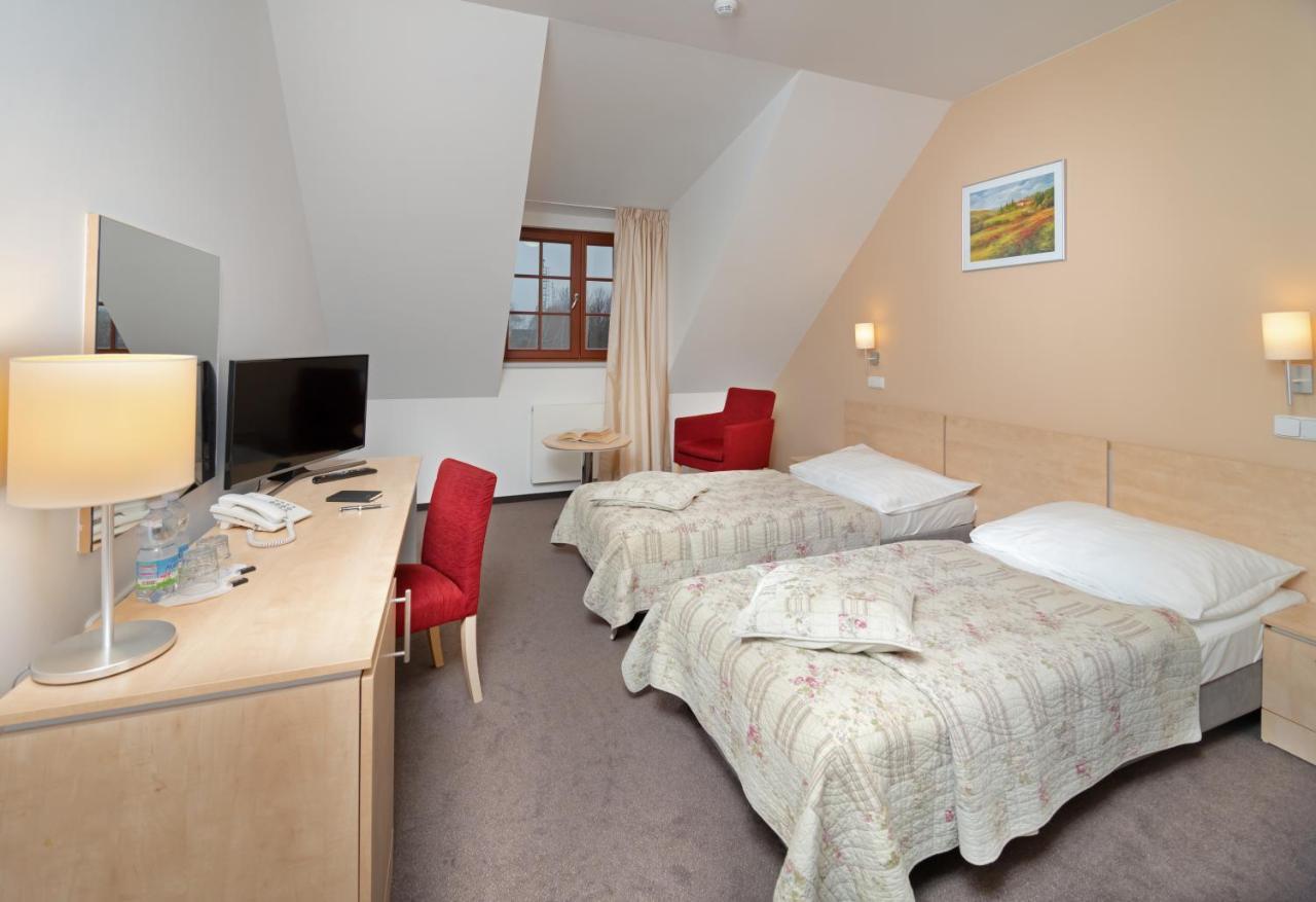 Otel Chvalska Tvrz Prag