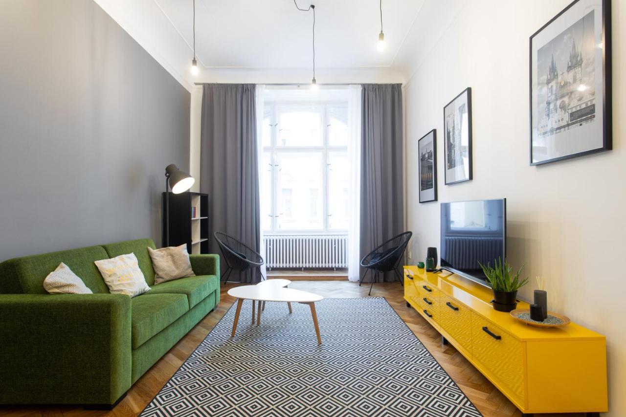 Spacious Near The River *
