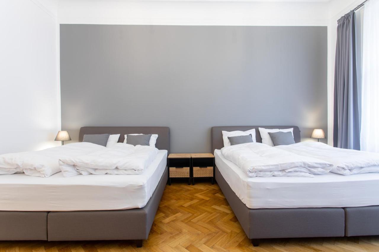 Spacious Near The River Daire