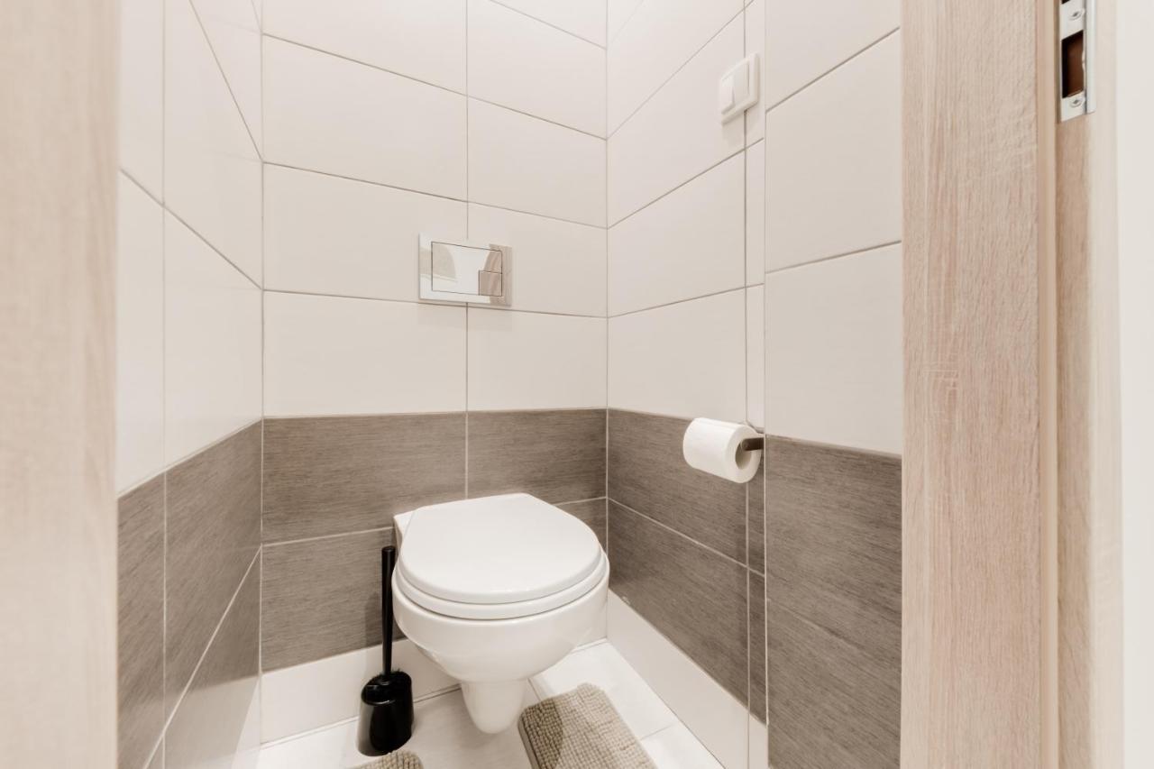 Riverside Cr Apartment Prague