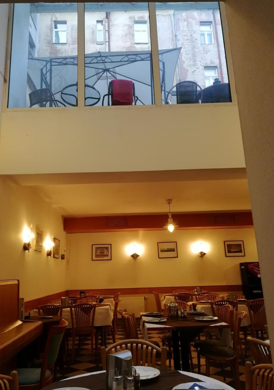 Hotel Augustus Et Otto 4*