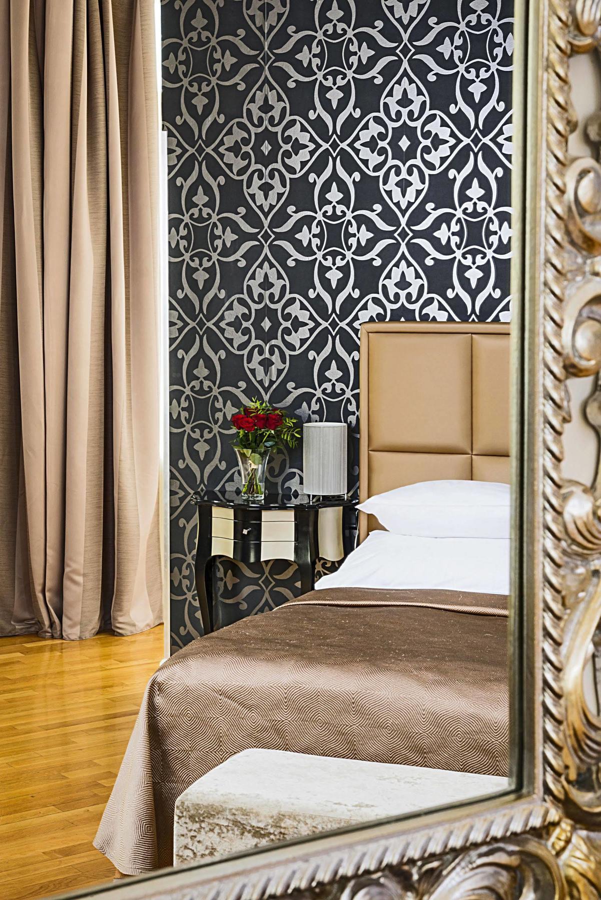 Deminka Palace Otel