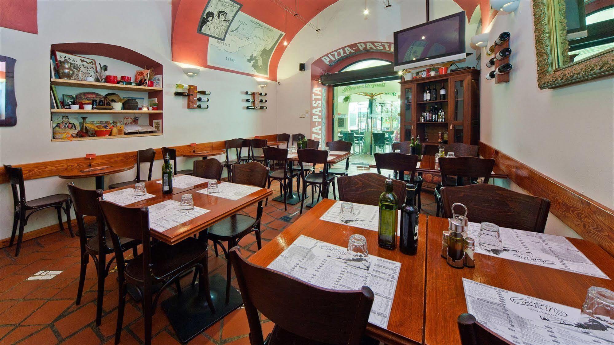 Corto Old Town 3* Prag