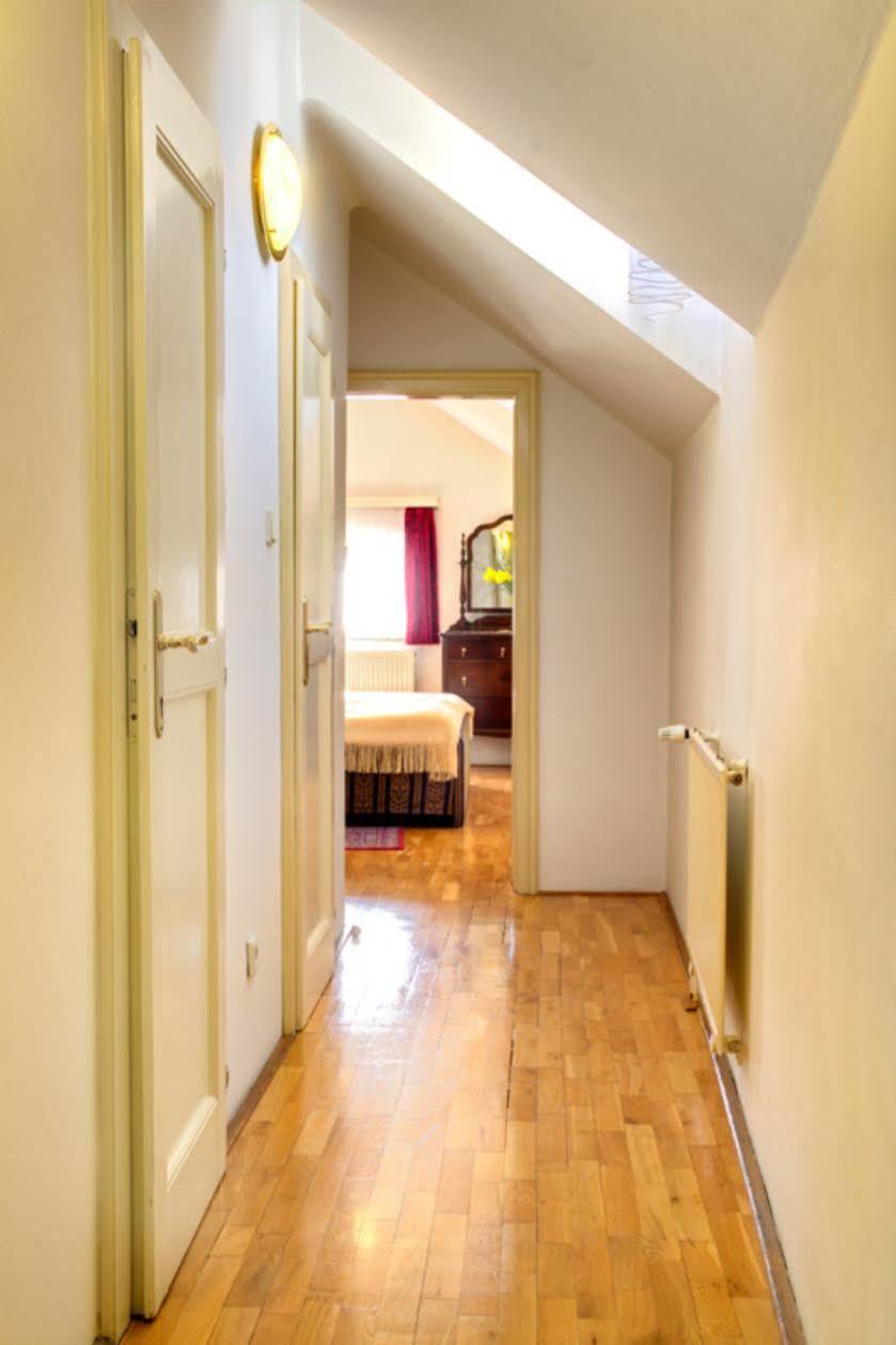 Red Lion Hotel 4*