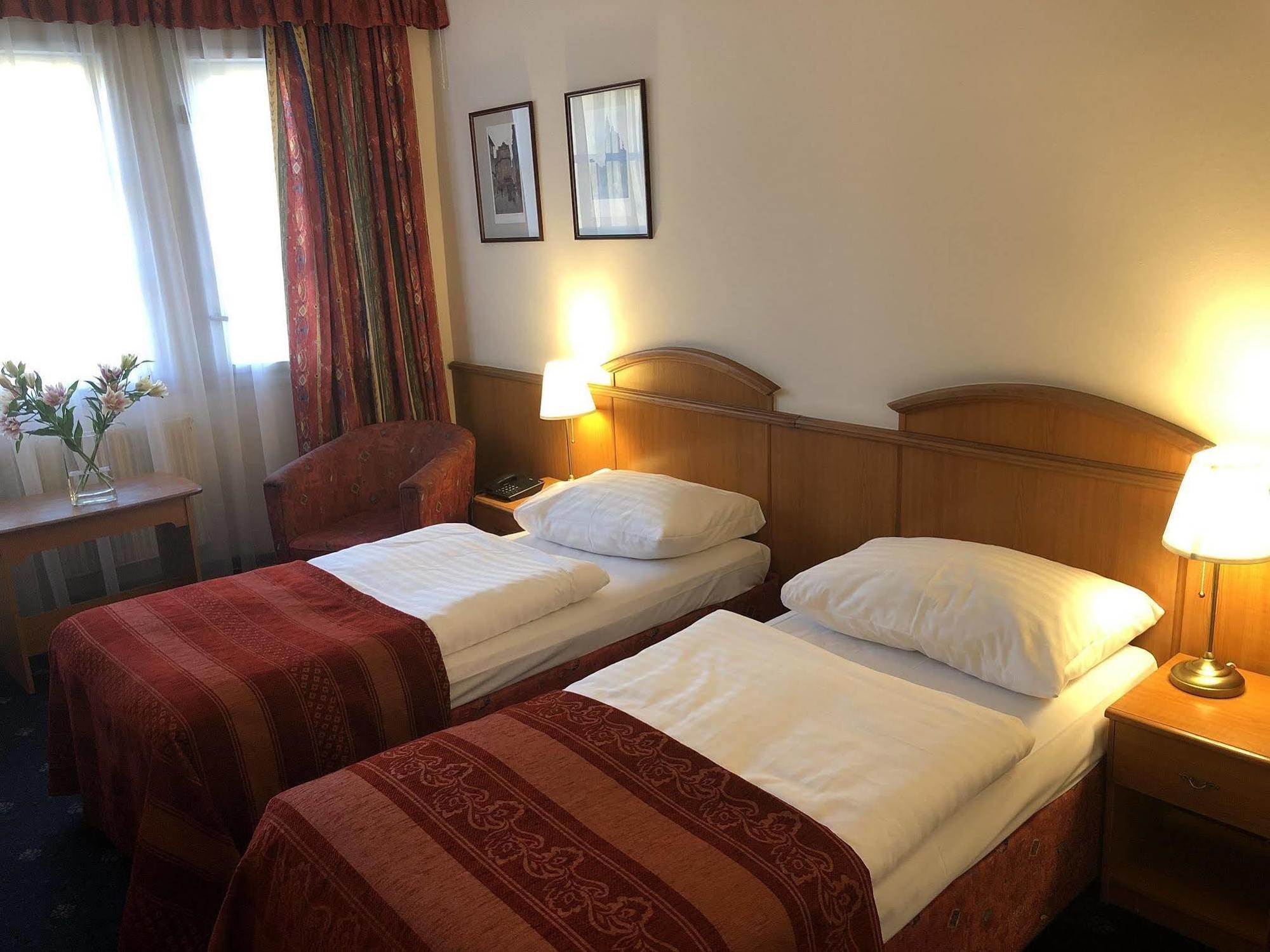 Hotel Kavalir 3*