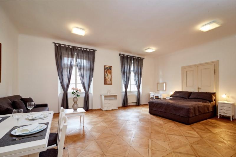 Apartment Golden Three Crowns *
