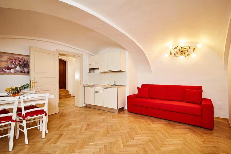 Apartment Golden Three Crowns *