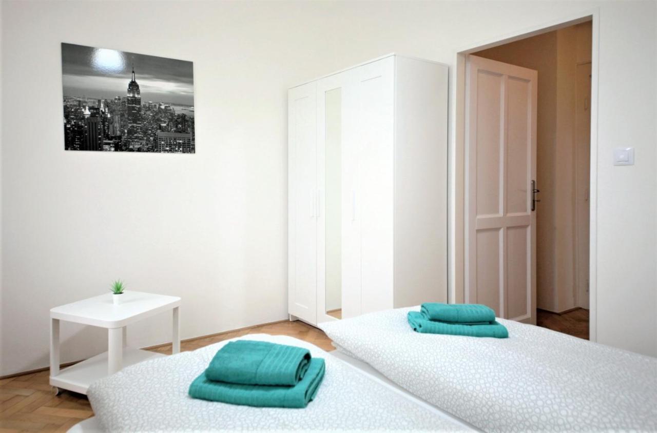 Angel Aparthotel 3*