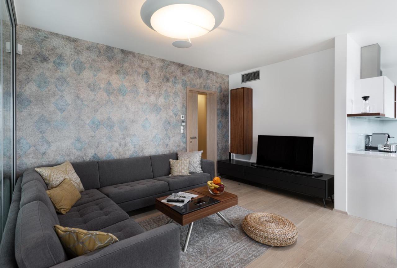 Days - Luxurious In Trendy Zizkov