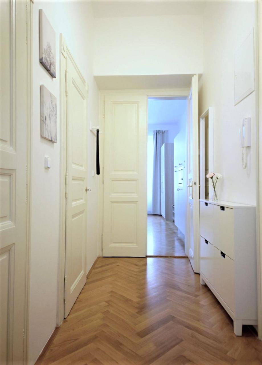 Castle Apart Otel Prag