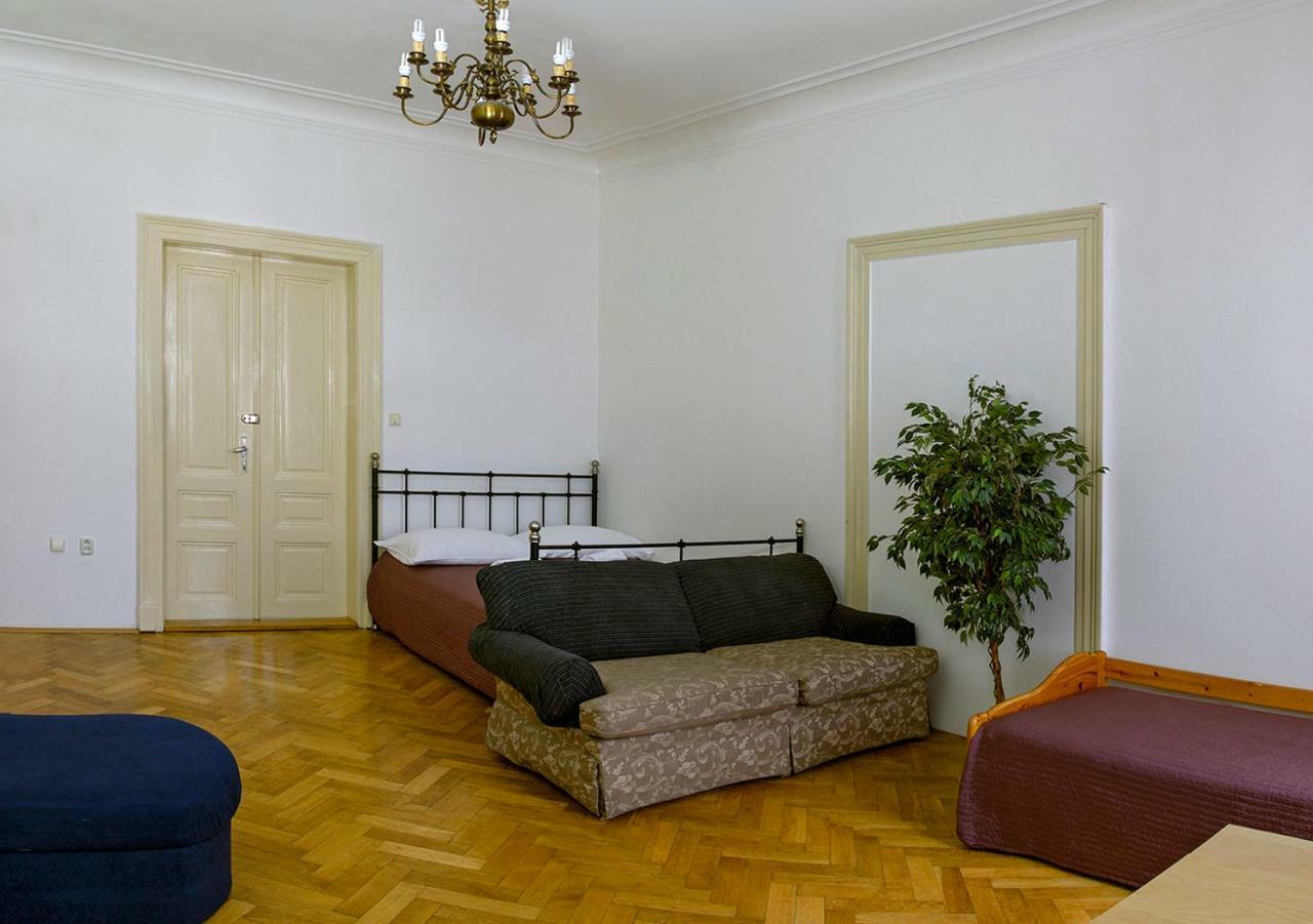 U Taisia Prague