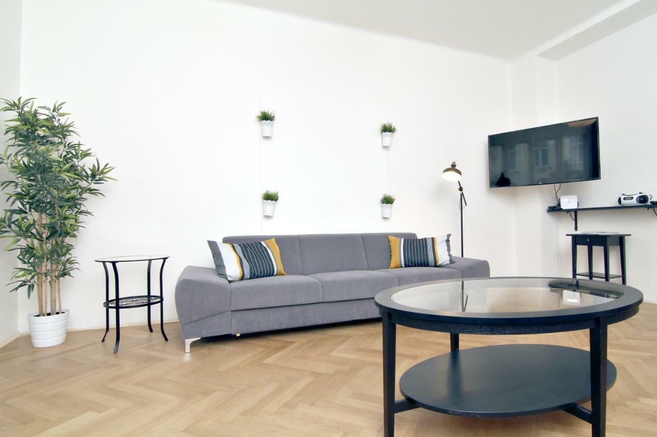 With 2 Bathrooms * Prague