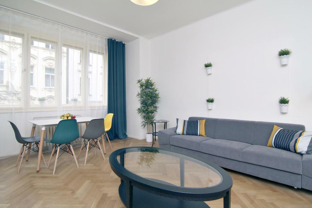 Apartment With 2 Bathrooms Prague