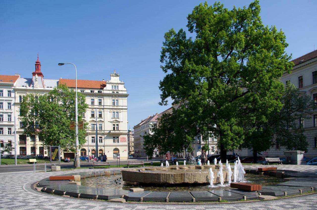 Apartments In Mala Strana - 10 Minutes From Charles Bridge *