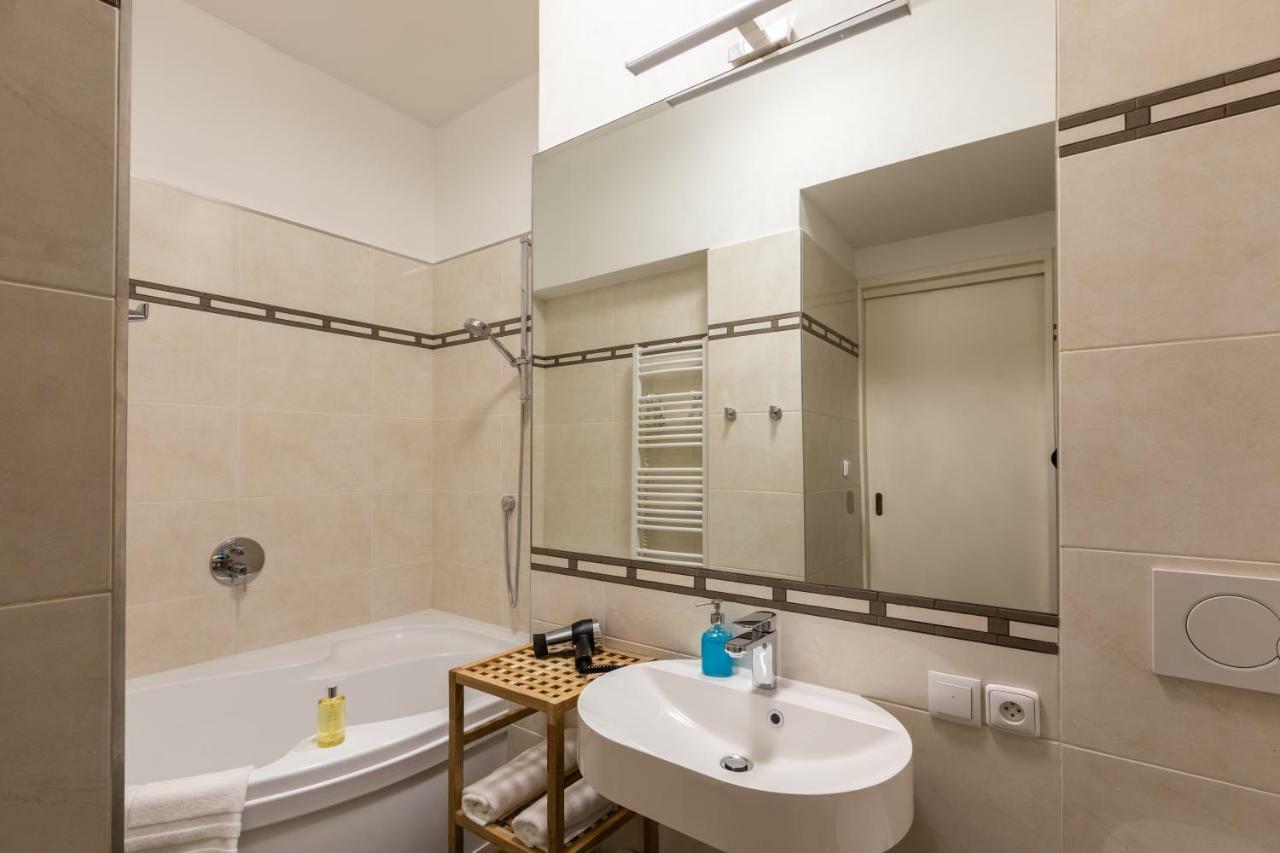 Slabur Aparthotel Prague
