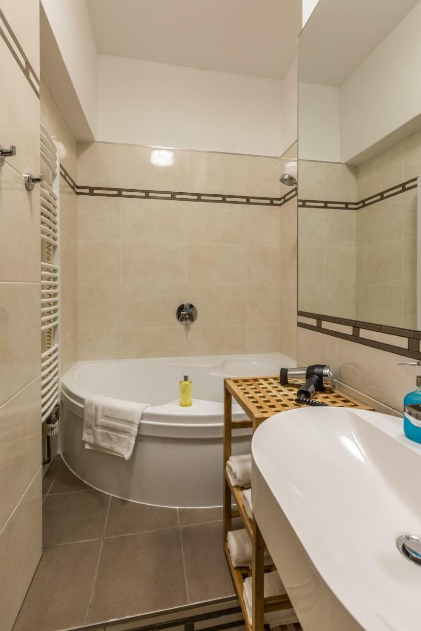 Slabur 4* Prague
