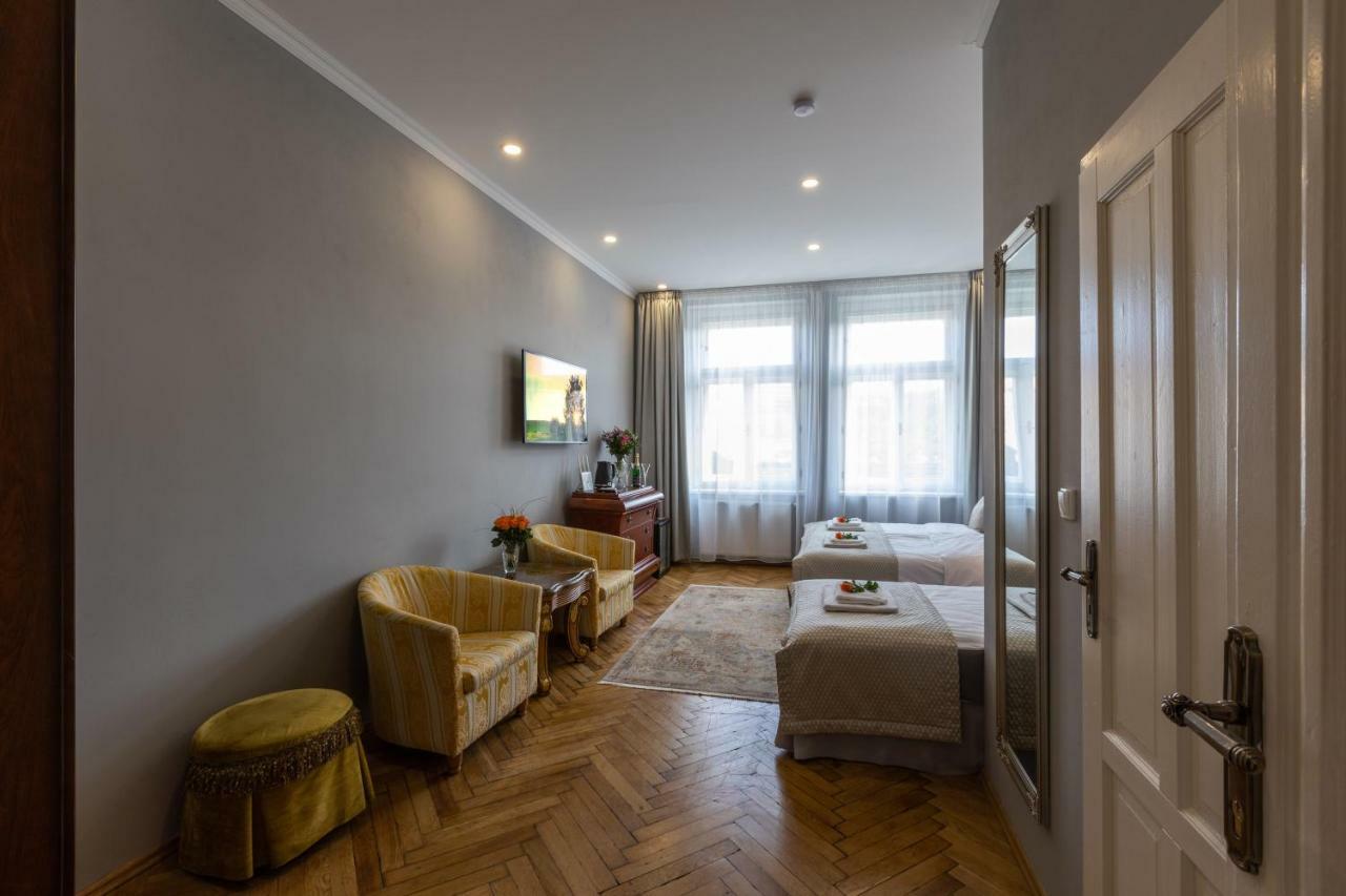 Slabur 4* Prag