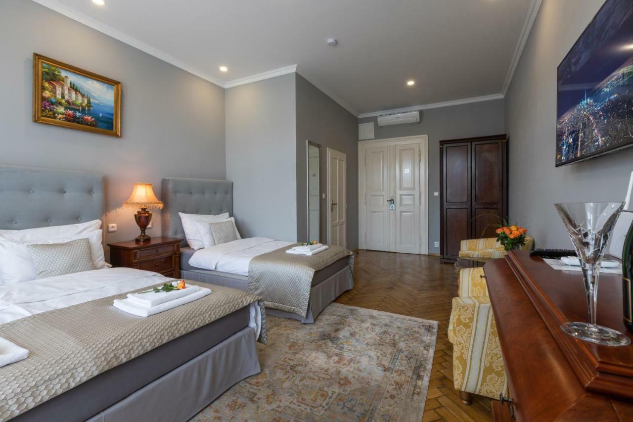 Apart Otel Slabur 4*