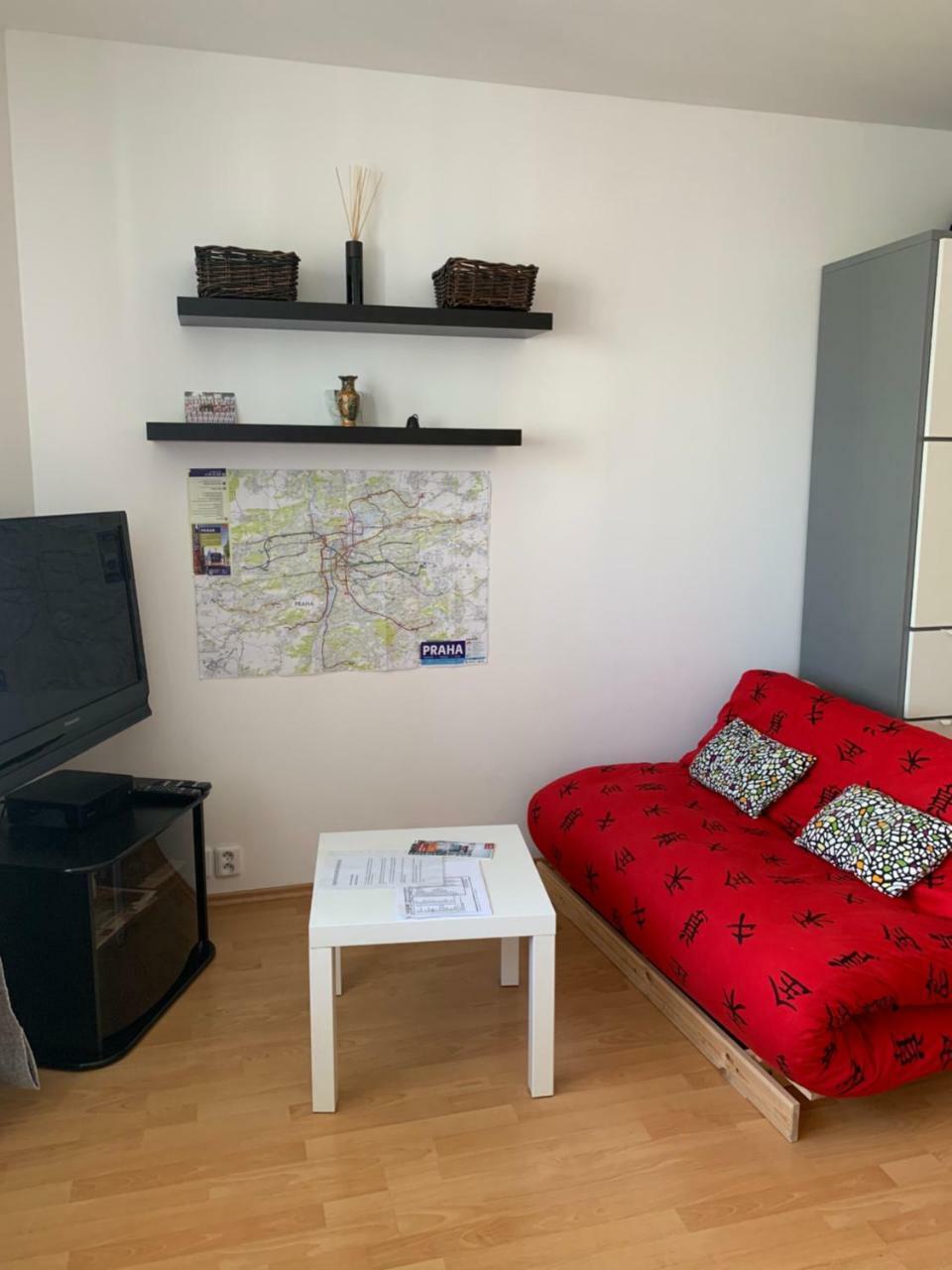 New Studio With Private Parking Prague