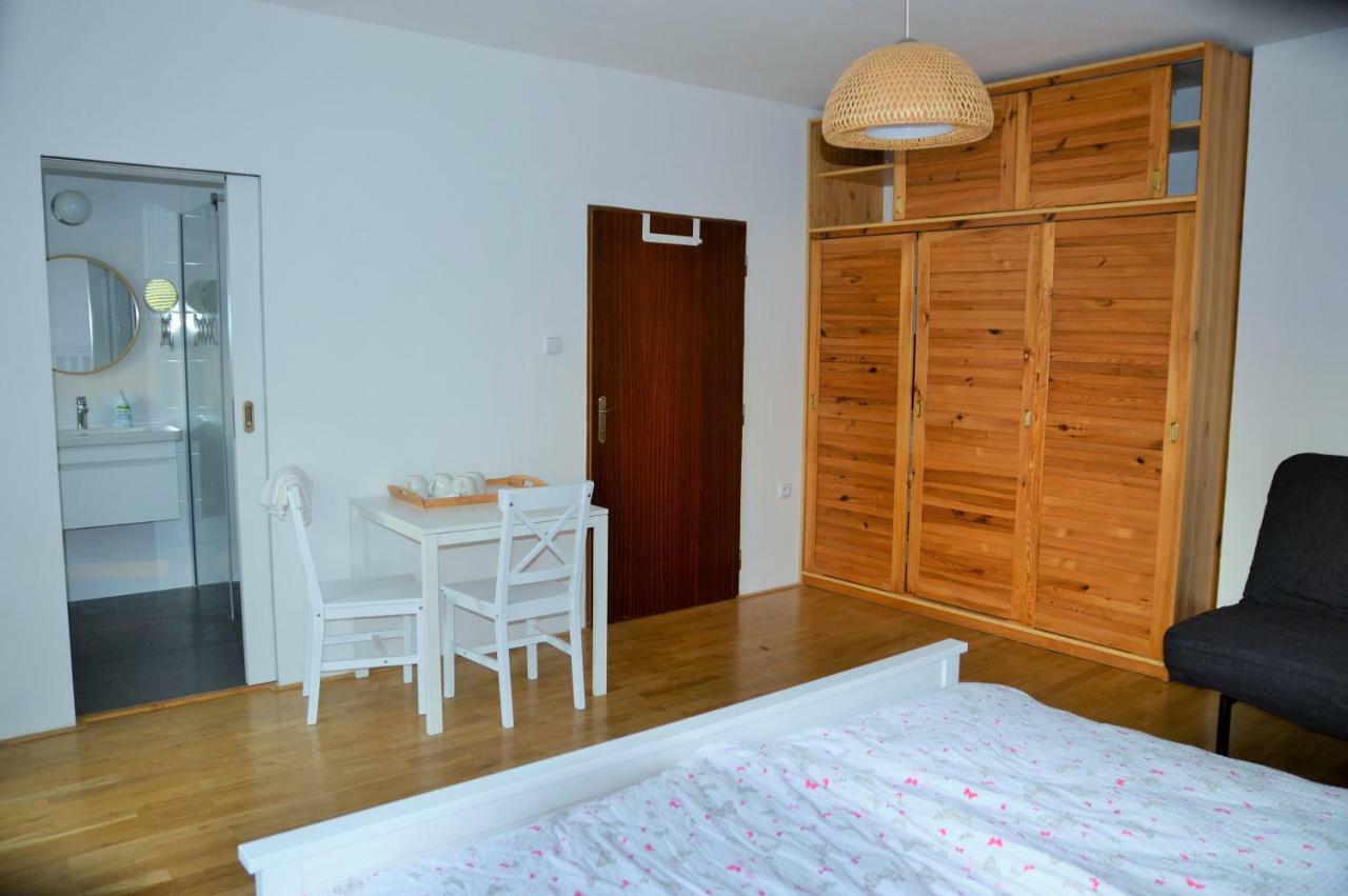 Tatil Evi Ubytovani V Klanovicich - Forest Garden