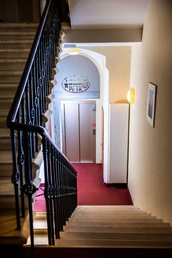 Petr Otel Prag